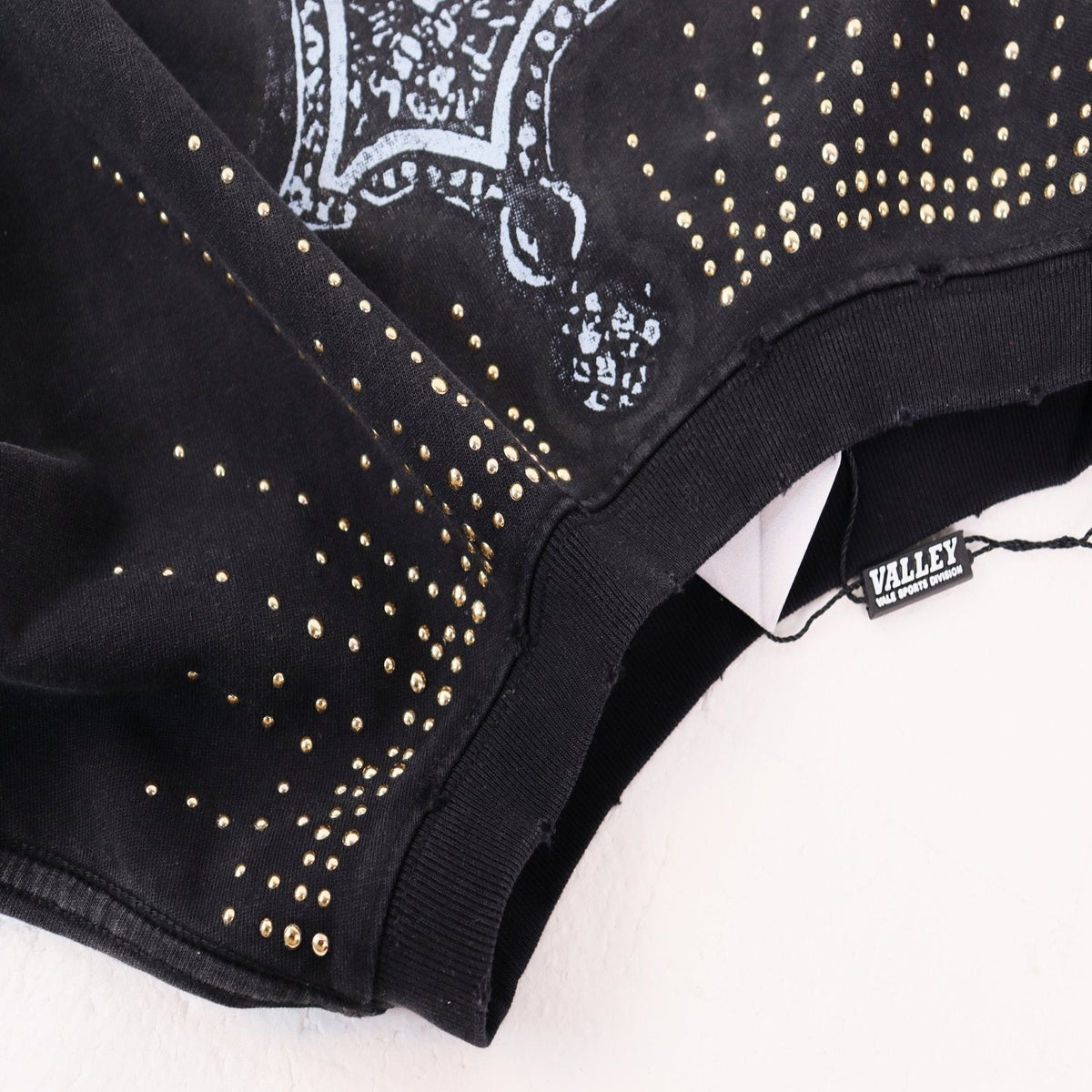 VALE USA Studded Cross Graphic T-Shirt