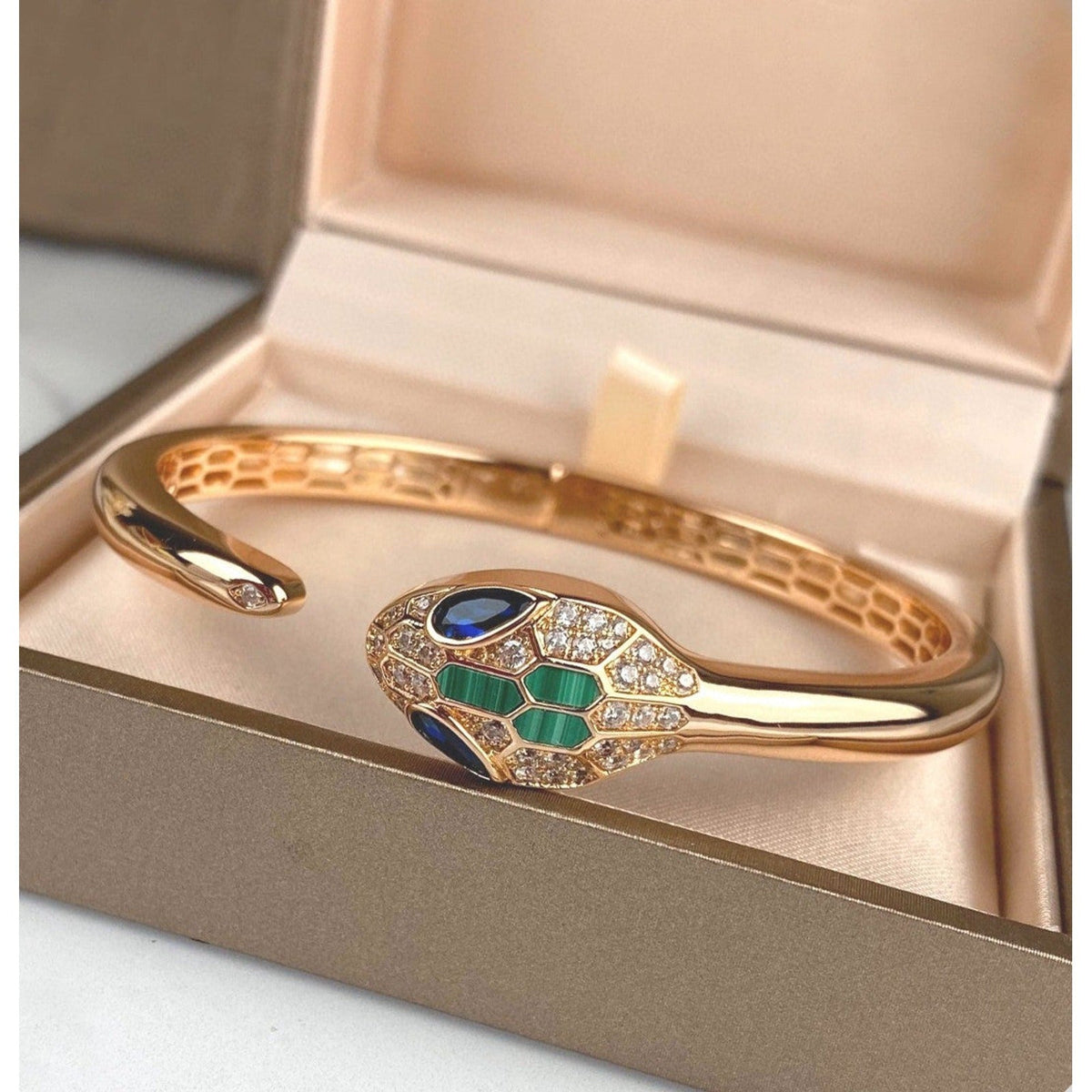 BVLGARI Serpenti Malachite Snake-Head Bracelet