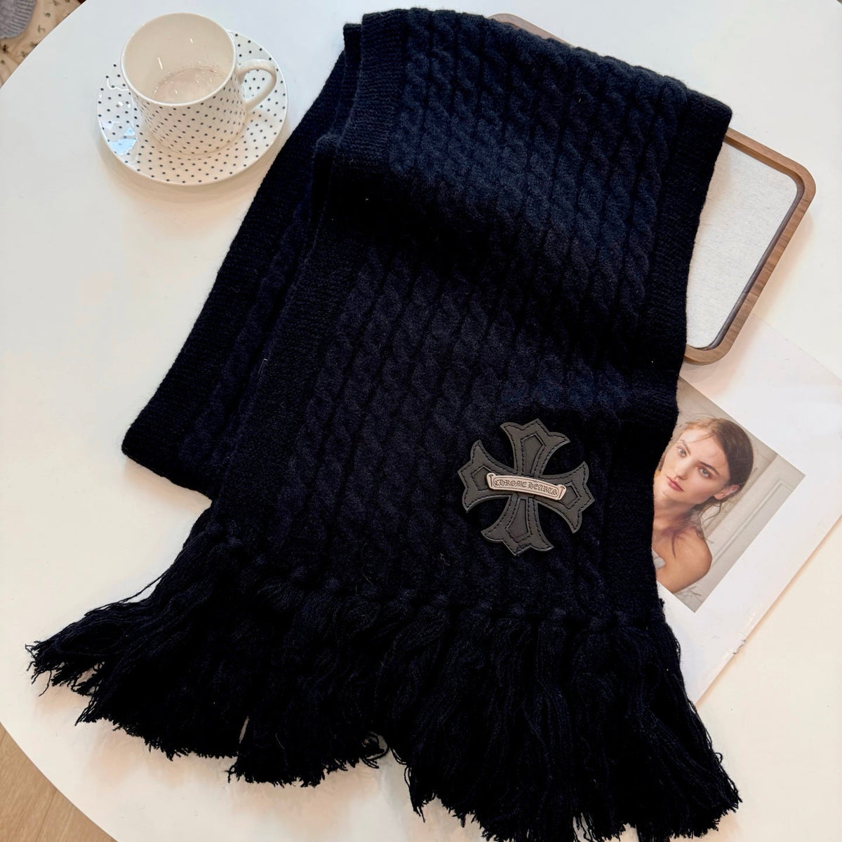 New York Yankees Style Cable-Knit Fringe Scarf