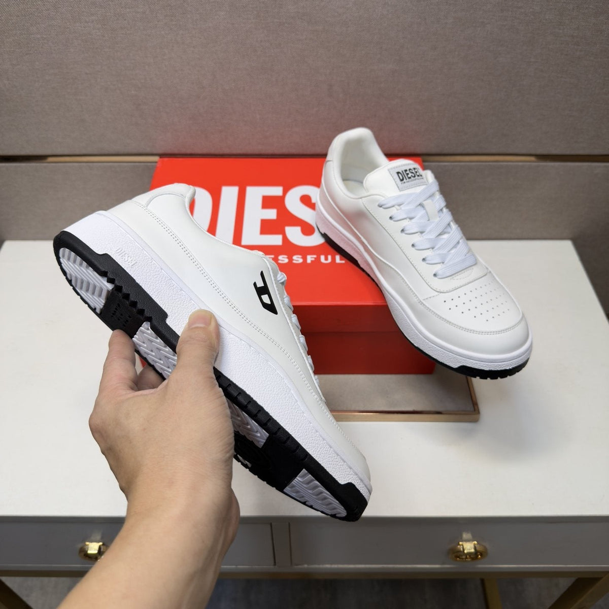 Diesel Men's White and Black Low-Top Sneakers