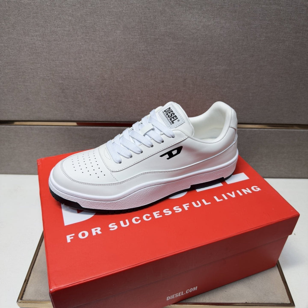 Diesel Men's White and Black Low-Top Sneakers