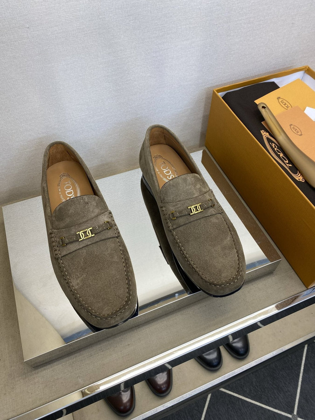 TOD'S Men's Gold-Tone Hardware Loafers